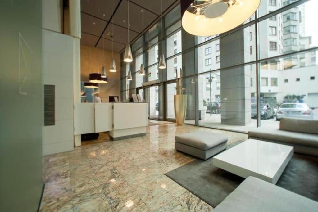 Platinum Tower - City Center - Golden Apartments Warsaw Exterior photo